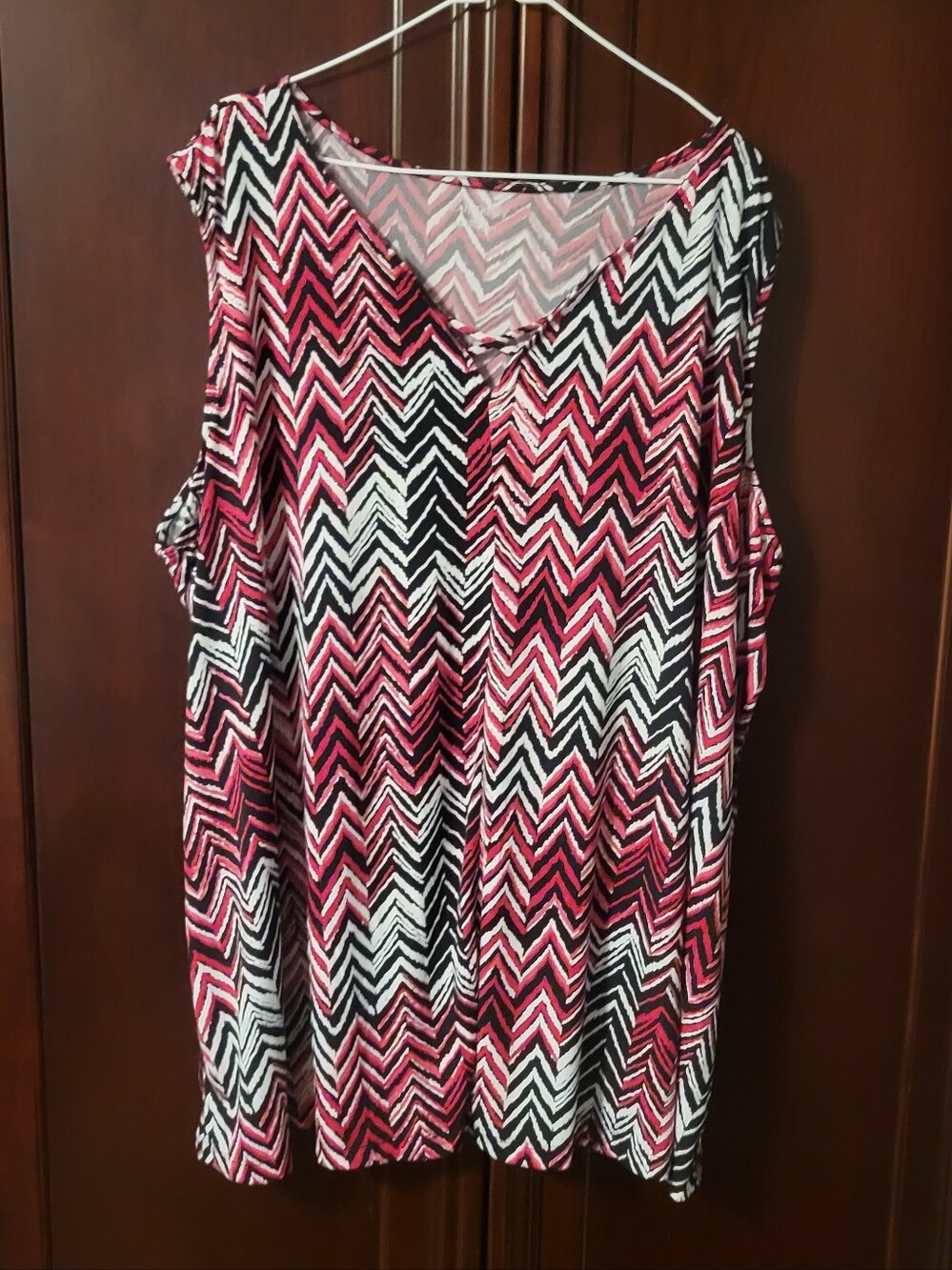 Catherines Chevron Print Sleeveless Top - Pink/Black/White